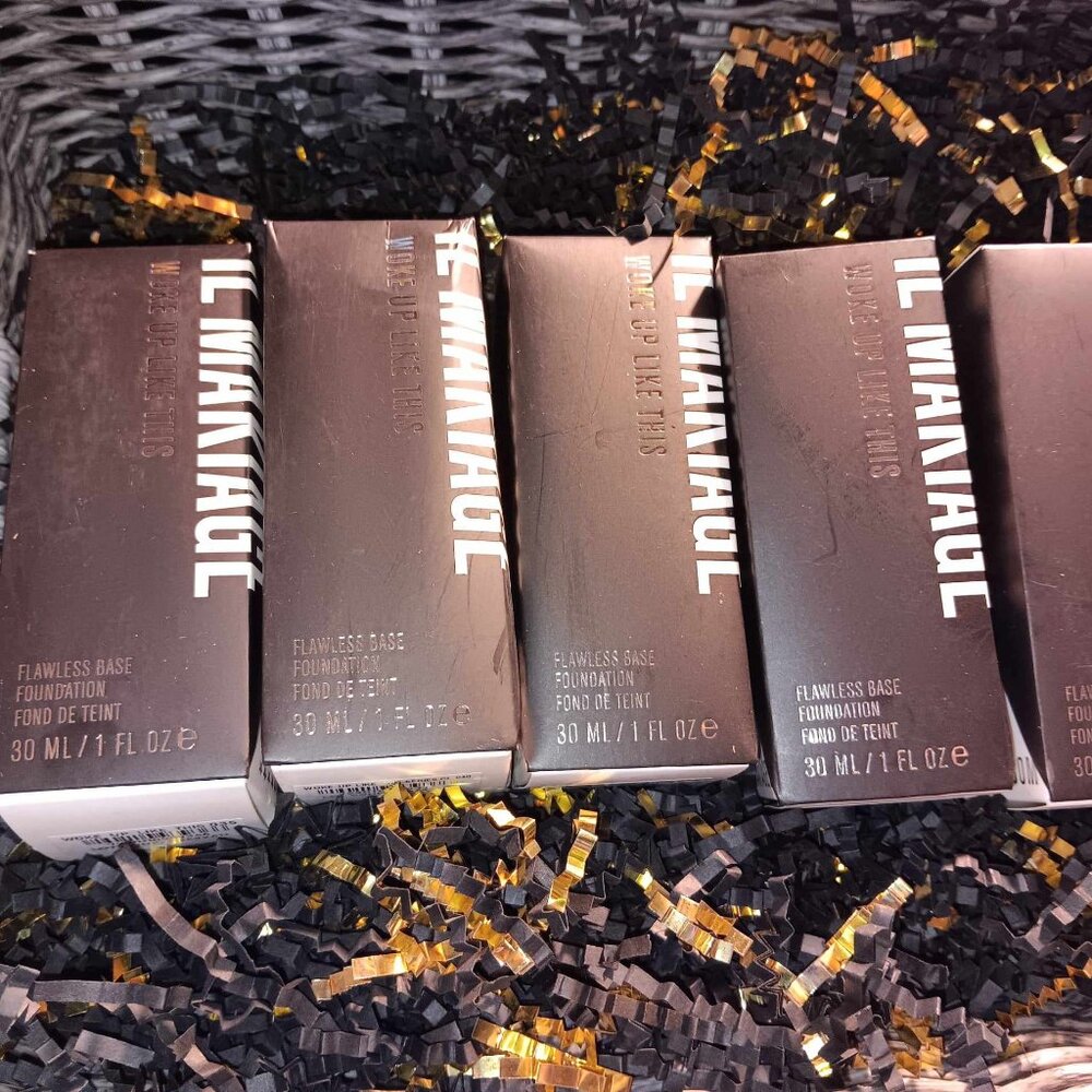 Il Makiage Woke up Like This Foundation Multiple Tints available NIB Plus Gift!